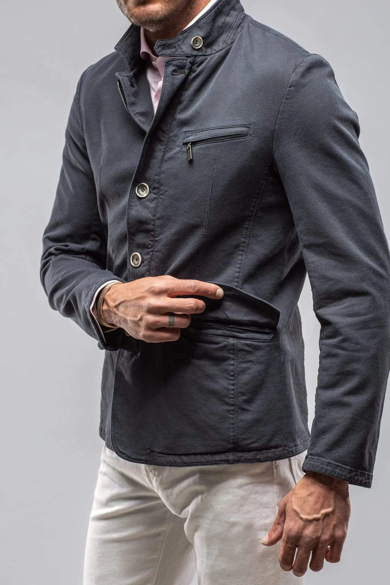 Lyndhurst Lightweight Jacket In Navy